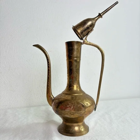 Vintage Solid Brass Teapot Genie Lamp Pitcher Made in India Ornate Etched Floral - Picture 9 of 17